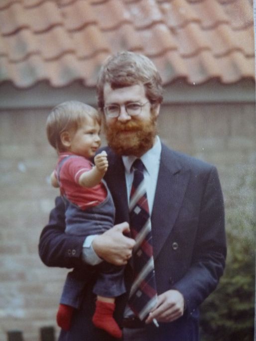 1974 De Bilt, Met zoontje Bas, haar in overvloed